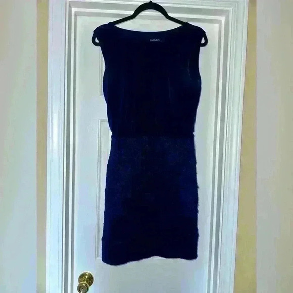 Flattering Navy Body con Dress Size 8 - Picture 1 of 6